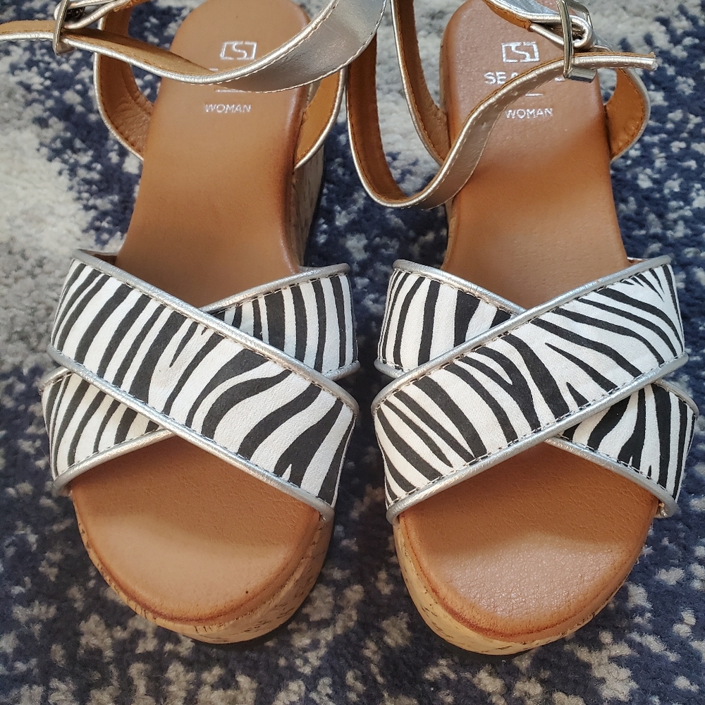 NWOT Zebra print cork sandals